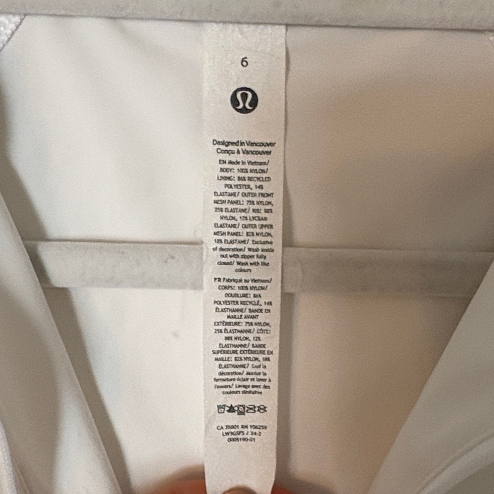 Lululemon Jacket - Picture 7 of 7